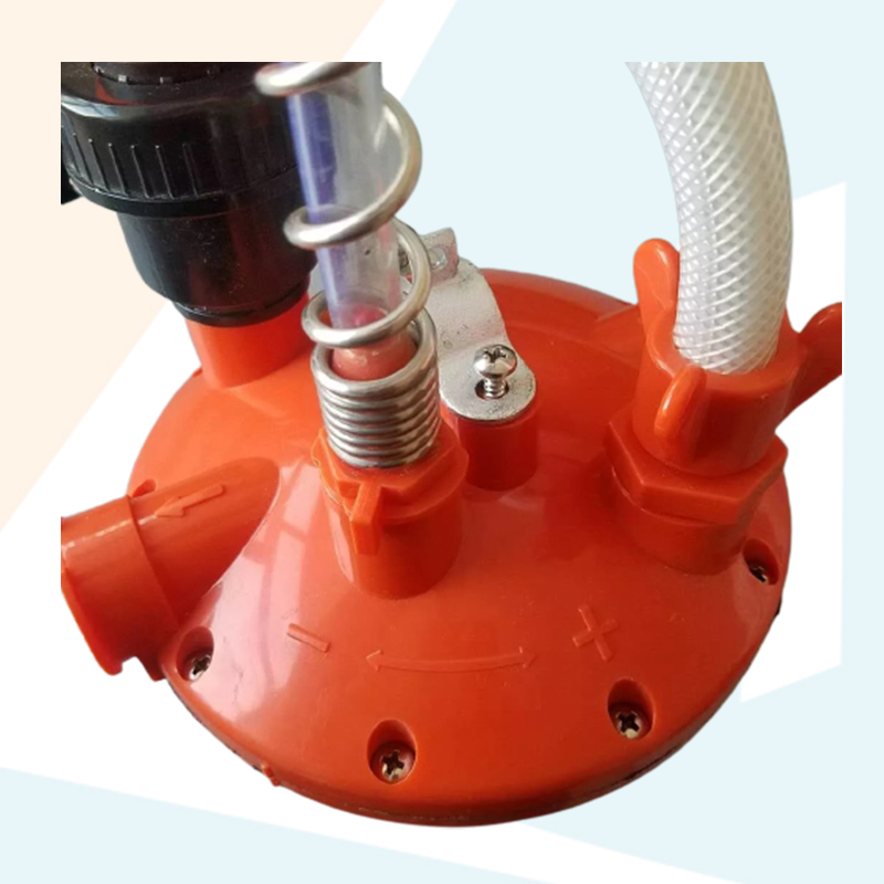 Ajuste la válvula reductora de presión del pollo con el regulador de presión automático del sistema de agua para la línea de bebida de aves de corral LML-21